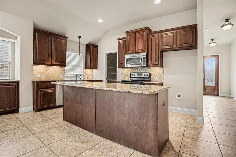 1004 Star Grass Drive, Mansfield TX 76063 - Photo 12