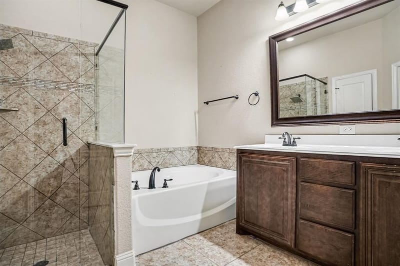 1004 Star Grass Drive, Mansfield TX 76063 - Photo 18