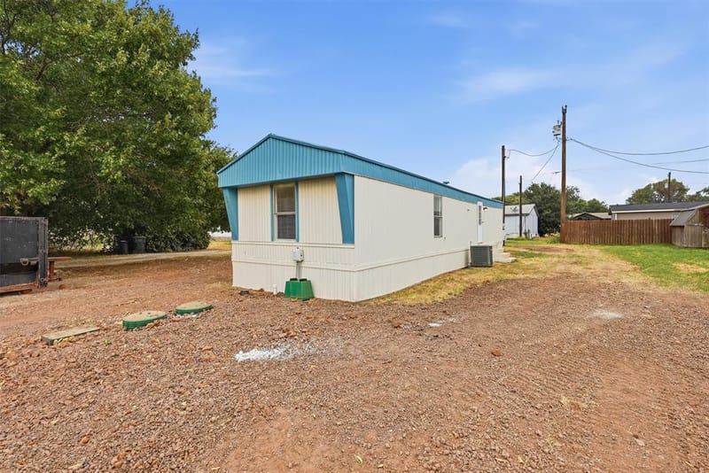904- B Flamingo Road, Granbury TX 76049 - Photo 28