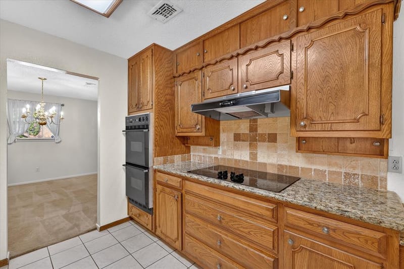 1818 Lakemont Court, Arlington TX 76013 - Photo 13