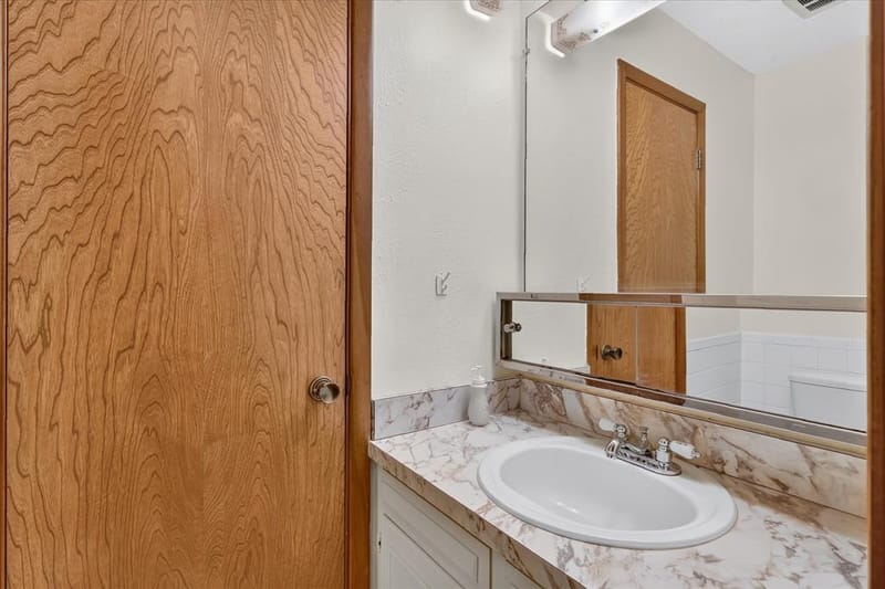 1818 Lakemont Court, Arlington TX 76013 - Photo 36