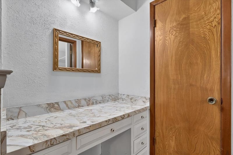 1818 Lakemont Court, Arlington TX 76013 - Photo 20