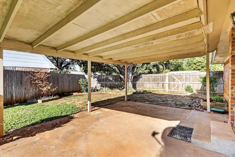 1818 Lakemont Court, Arlington TX 76013 - Photo 38