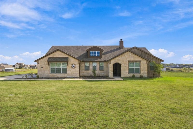 123 Croft Court, Decatur TX 76234