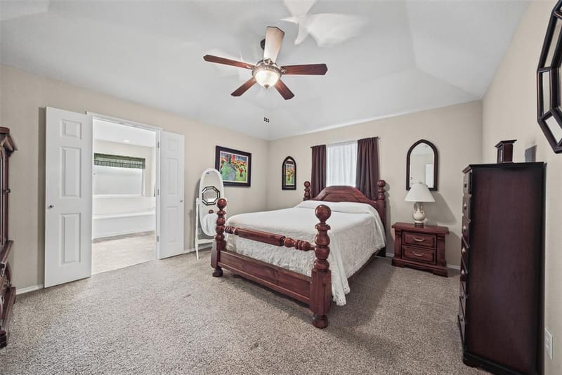 575 Tanglewood Drive, Burleson TX 76028 - Photo 14