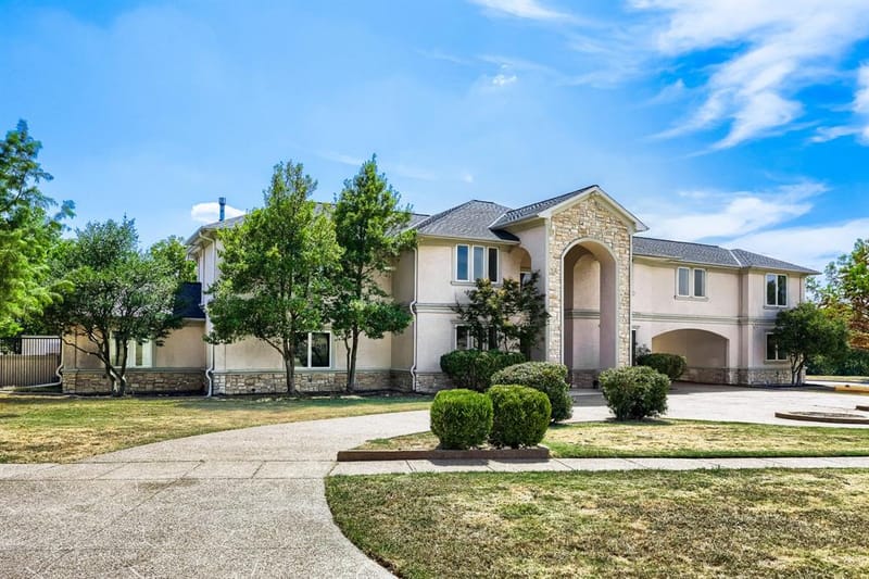 2242 Mountain Lakes Drive, Cedar Hill TX 75104 - Photo 2
