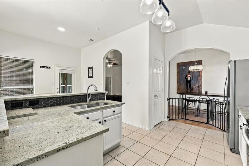 3906 Canton Court, Denton TX 76208 - Photo 9