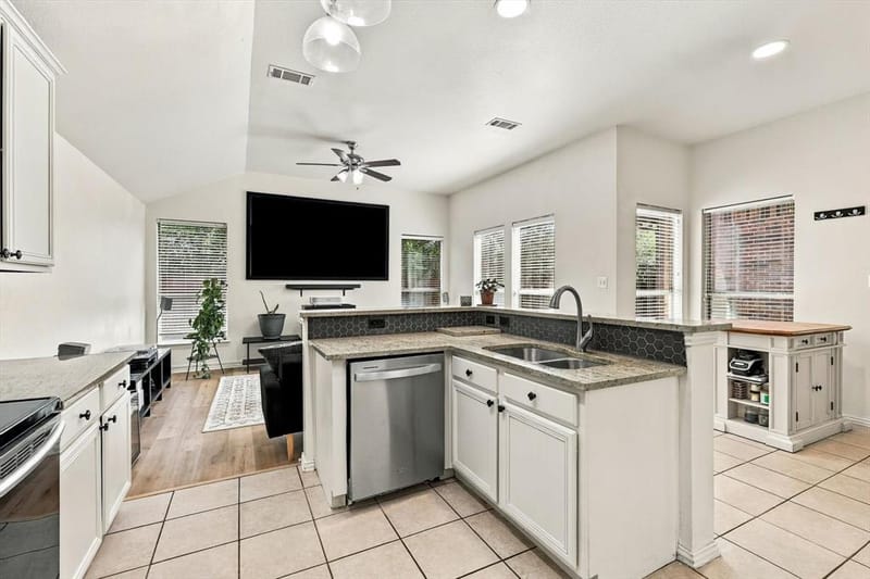 3906 Canton Court, Denton TX 76208 - Photo 8