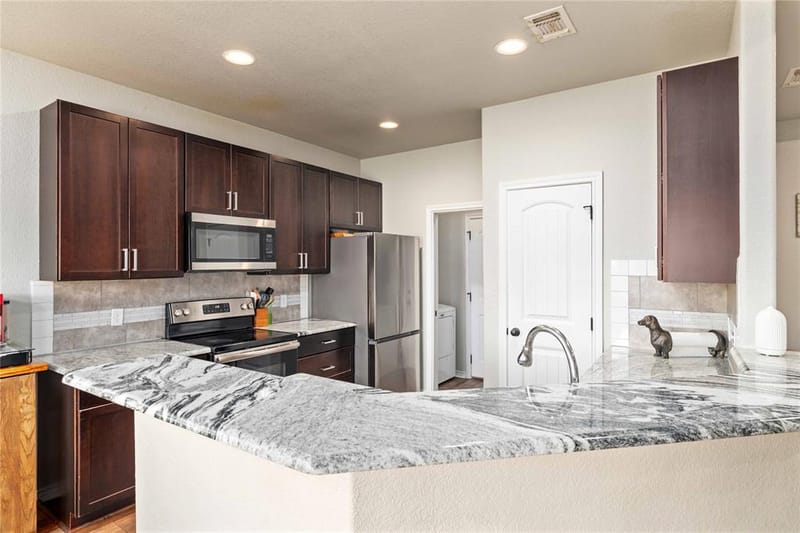 5407 Arrowhead Drive, Granbury TX 76048 - Photo 7