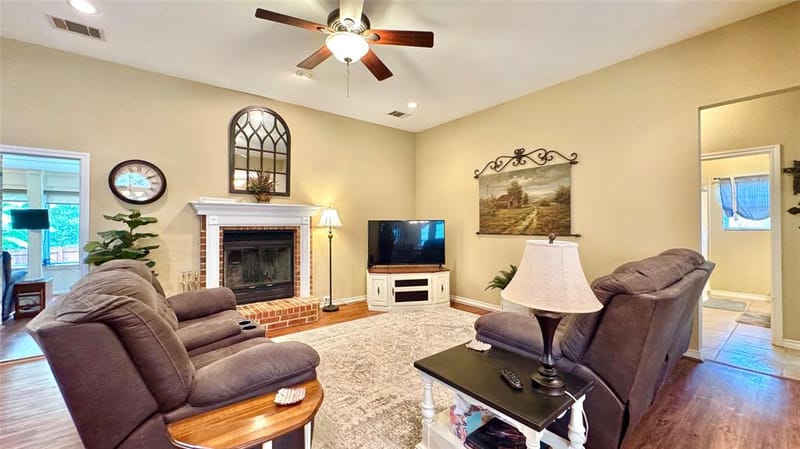 115 Meadowood Road, Enchanted Oaks TX 75156 - Photo 7