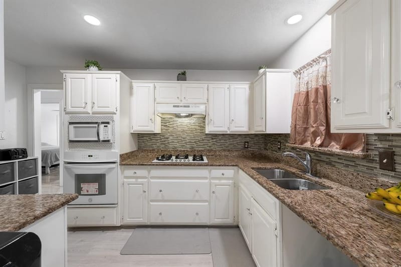 2546 Havenhurst Street, Farmers Branch TX 75234 - Photo 7