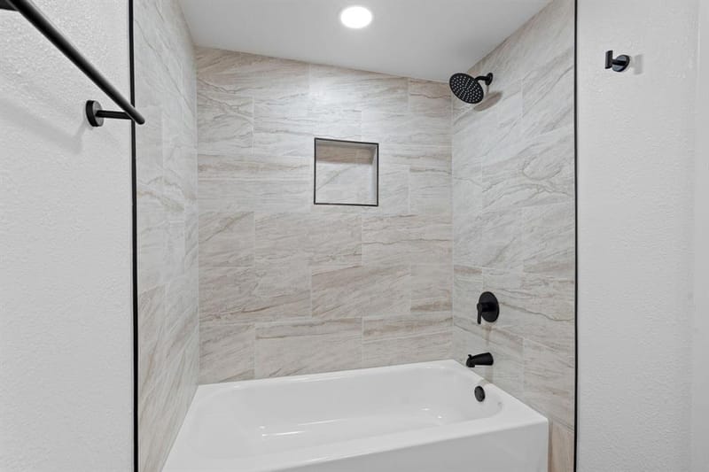 2621 Amherst Court, Irving TX 75038 - Photo 12