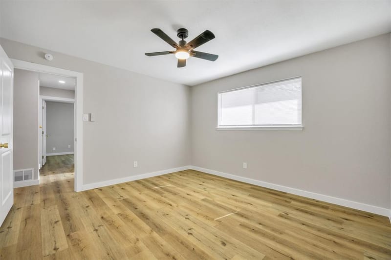301 Linda Drive, Burleson TX 76028 - Photo 22