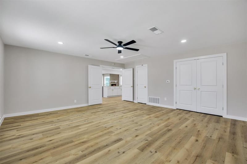 301 Linda Drive, Burleson TX 76028 - Photo 20