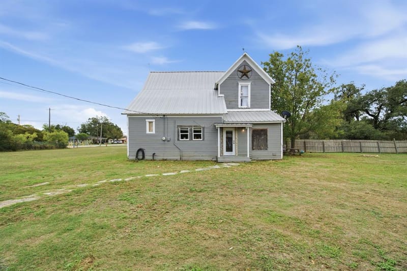 106 W North Street, Hico TX 76457 - Photo 6