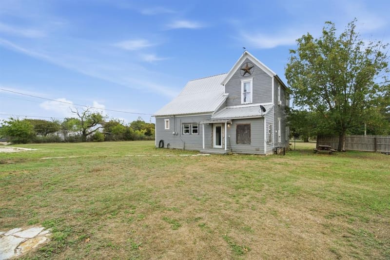 106 W North Street, Hico TX 76457 - Photo 7