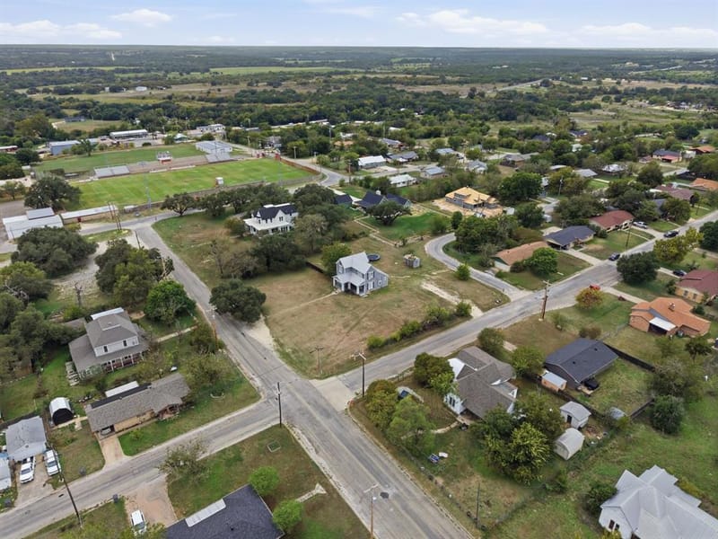106 W North Street, Hico TX 76457 - Photo 34