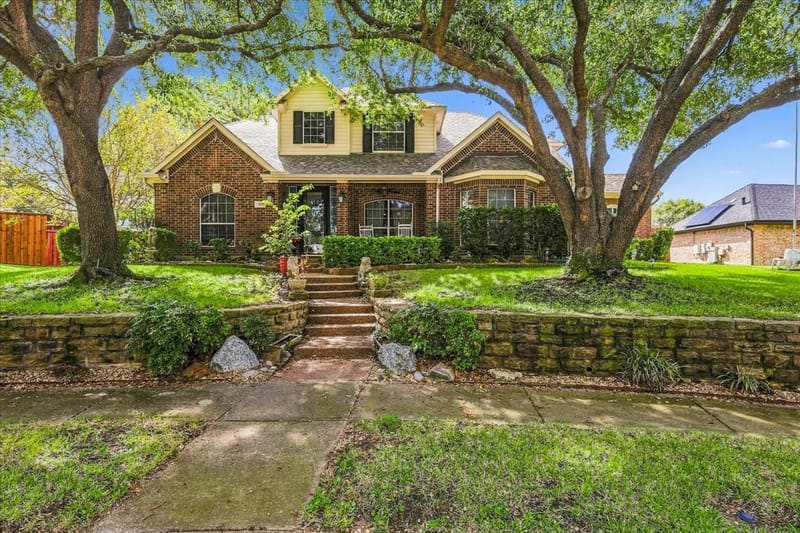 1906 Chapel Cove, Rowlett TX 75088 - Photo 3