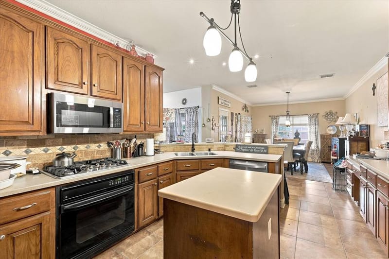1906 Chapel Cove, Rowlett TX 75088 - Photo 11