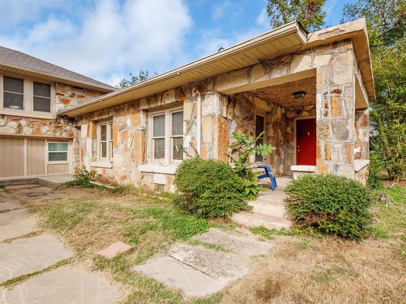 544 N Clinton Street, Stephenville TX 76401 - Photo 3