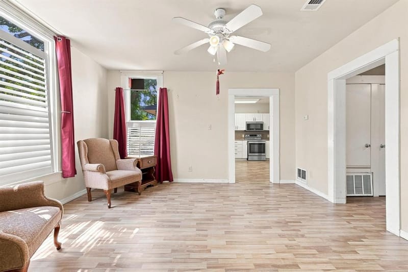 600 W Munson Street, Denison TX 75020 - Photo 7