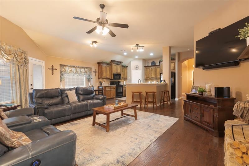1006 Churchill Drive, Princeton TX 75407 - Photo 12