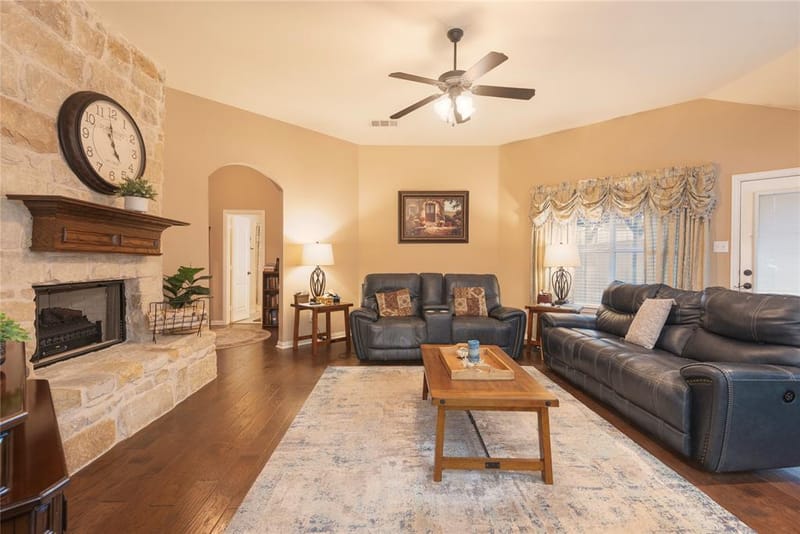 1006 Churchill Drive, Princeton TX 75407 - Photo 9