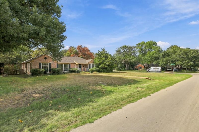 1403 Tranquilla Drive, Dallas TX 75218 - Photo 2