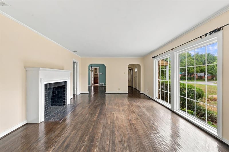 1403 Tranquilla Drive, Dallas TX 75218 - Photo 3