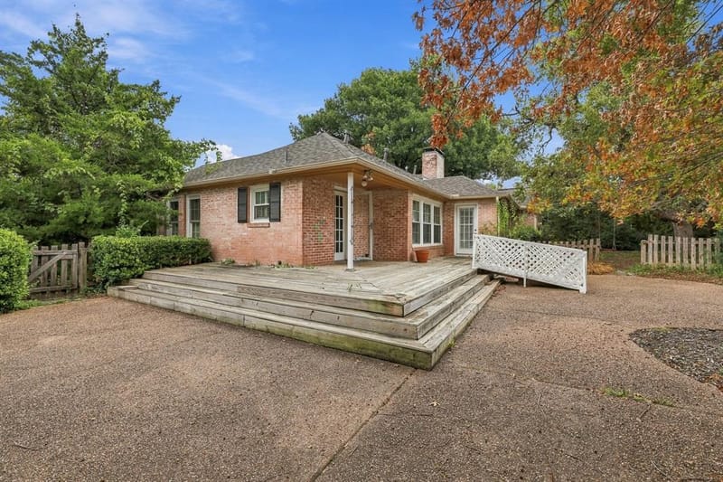1403 Tranquilla Drive, Dallas TX 75218 - Photo 8