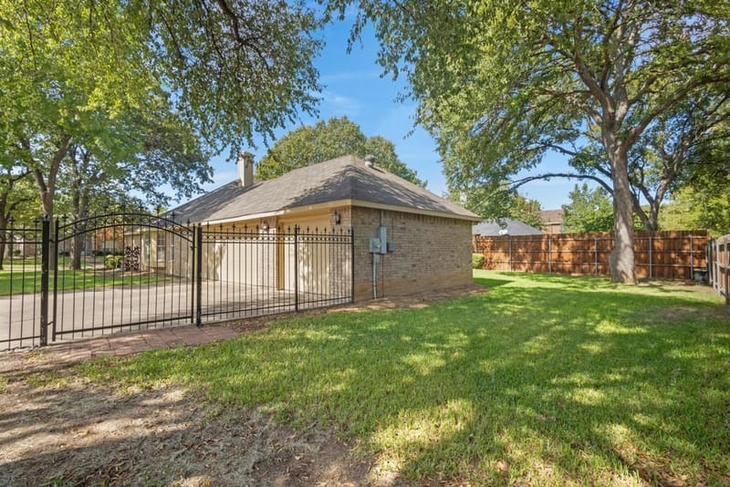 8000 Arlie Lane, North Richland Hills TX 76182 - Photo 30