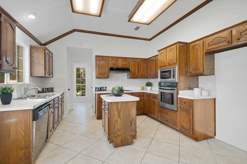 8000 Arlie Lane, North Richland Hills TX 76182 - Photo 10