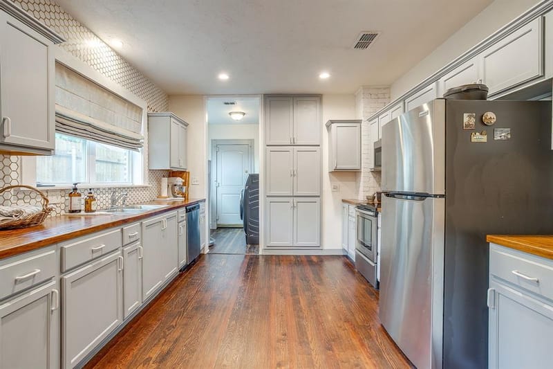 2711 Scott Avenue, Fort Worth TX 76103 - Photo 18