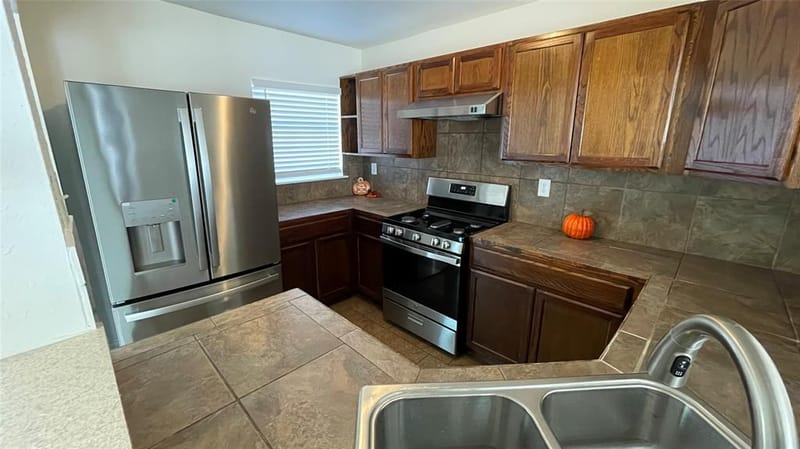 722 Circle Drive, Arlington TX 76010 - Photo 12