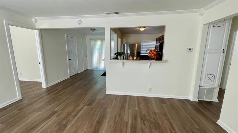 722 Circle Drive, Arlington TX 76010 - Photo 11