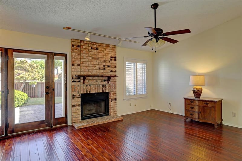 2109 Brook Mount Court, Carrollton TX 75006 - Photo 3