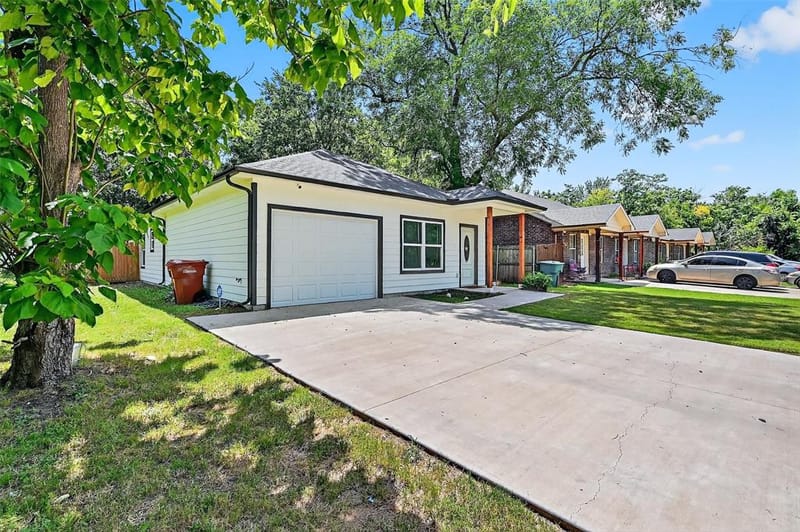 515 N East Street, Sherman TX 75090 - Photo 2