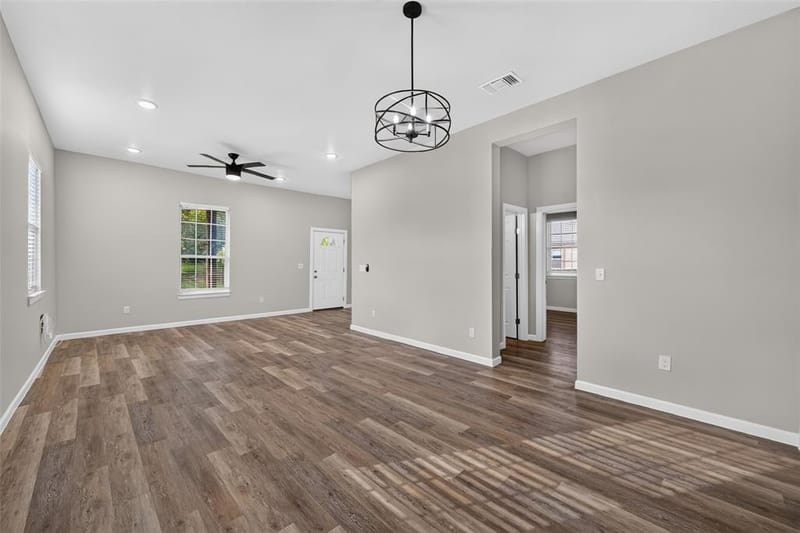 711 W Munson Street, Denison TX 75020 - Photo 7