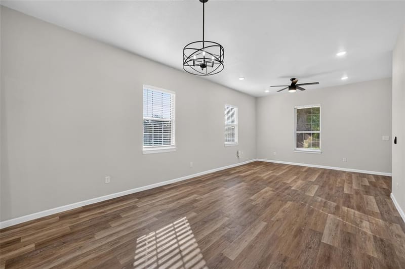 711 W Munson Street, Denison TX 75020 - Photo 8