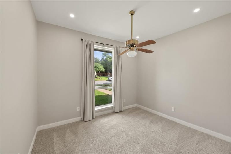 309 Quail Crest Drive, Bedford TX 76021 - Photo 5