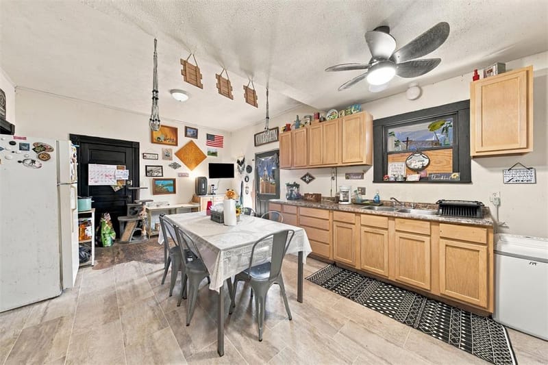 2183 Greig Drive, Robinson TX 76706 - Photo 12