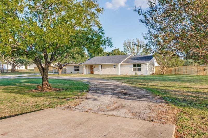 119 Wildwood Court, Mansfield TX 76063