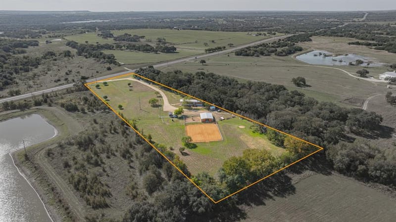 16515 N US Highway 281 Highway, Hico TX 76457