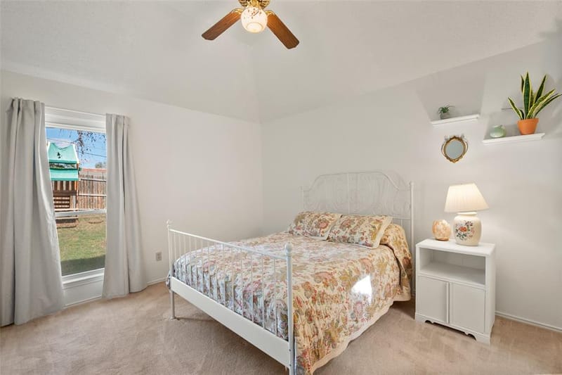 7437 Little Rock Lane, Fort Worth TX 76120 - Photo 11