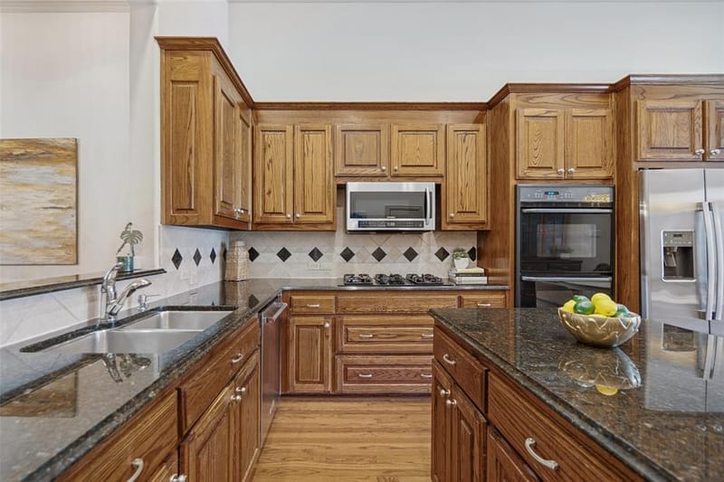 12050 Lueders Lane, Dallas TX 75230 - Photo 10