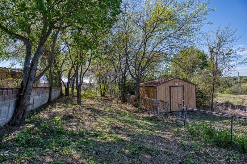 4516 Rolling Hills Drive, Fort Worth TX 76119 - Photo 23