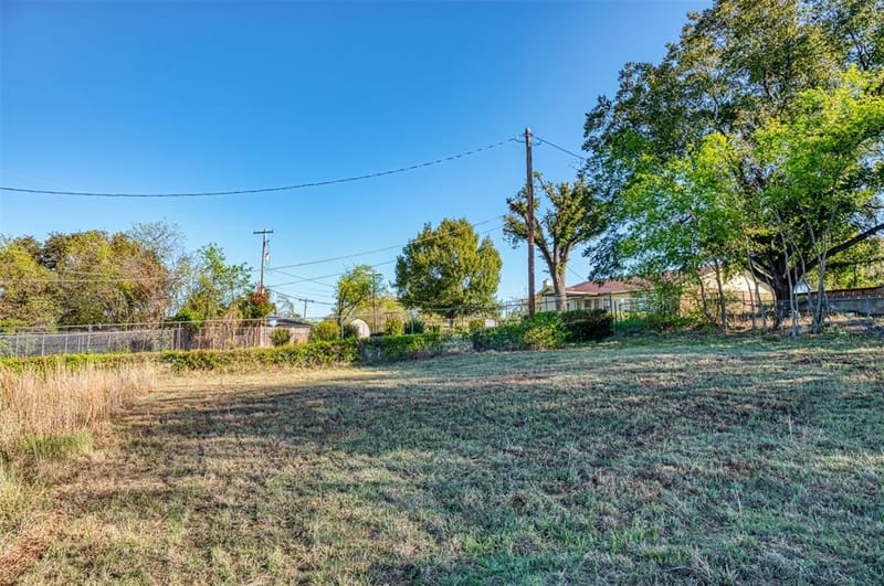 4516 Rolling Hills Drive, Fort Worth TX 76119 - Photo 24
