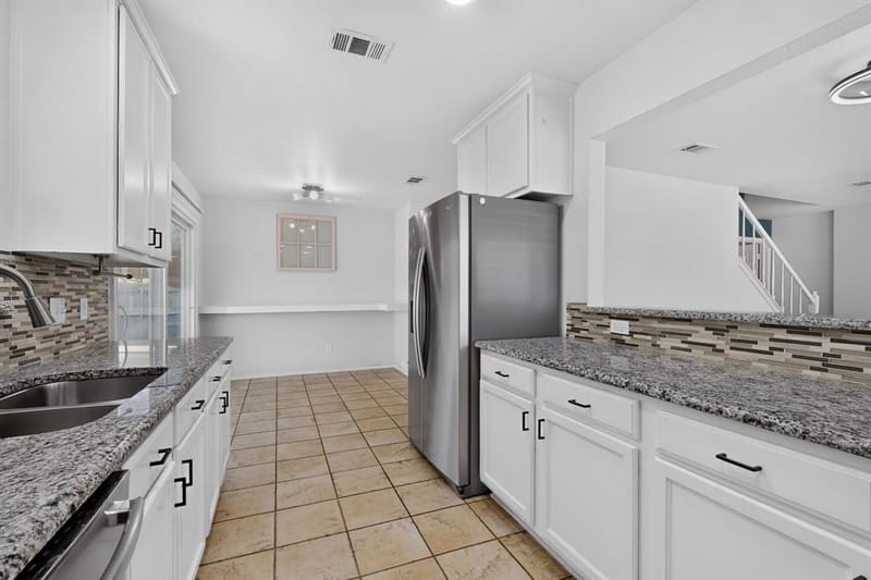 2549 Spring Creek Drive, Balch Springs TX 75180 - Photo 12