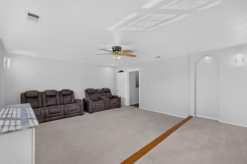 2549 Spring Creek Drive, Balch Springs TX 75180 - Photo 20