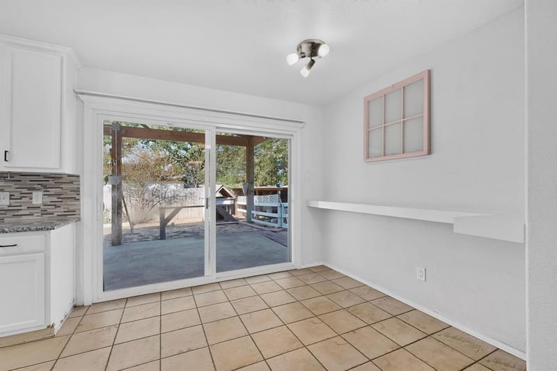 2549 Spring Creek Drive, Balch Springs TX 75180 - Photo 14